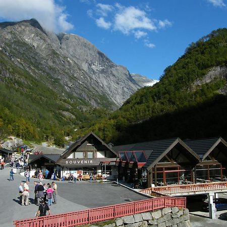 Briksdalsbre Fjellstove Hotel Екстериор снимка